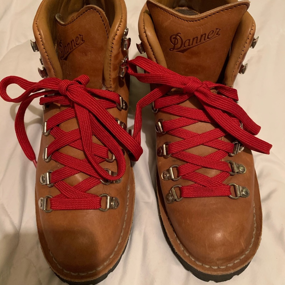 Danner Cascade Mountain Light  - Women’s